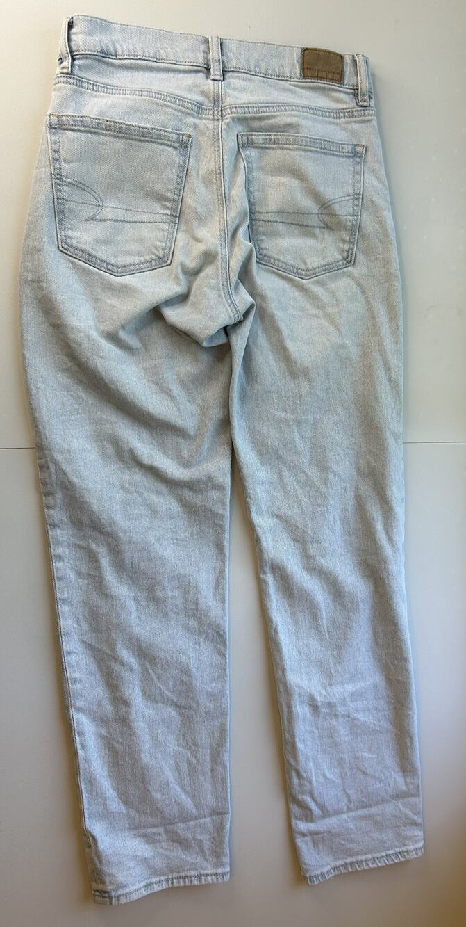 American Eagle Light Wash Jeans - Size 2 Regular - Stretch Denim